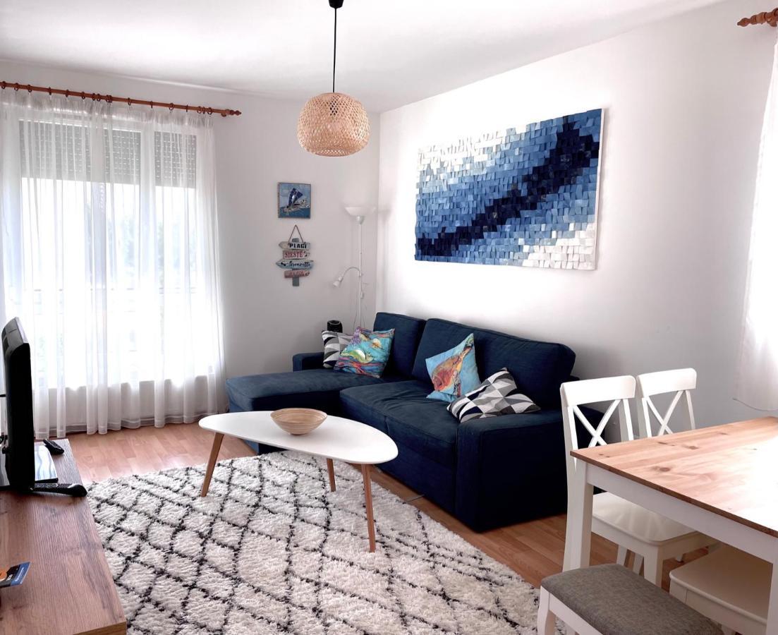 Siofoki Vizparti Nyaralo - Lakeside Apartment Buitenkant foto